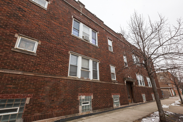 Property Photo:  3907 West Wellington Avenue 2W  IL 60618 