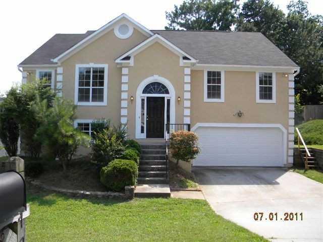 Property Photo: 1470 Dorchester Drive 30043