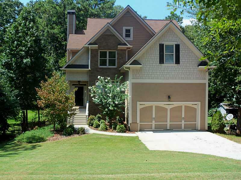 Property Photo: 719 Oak Hill Circle 30083