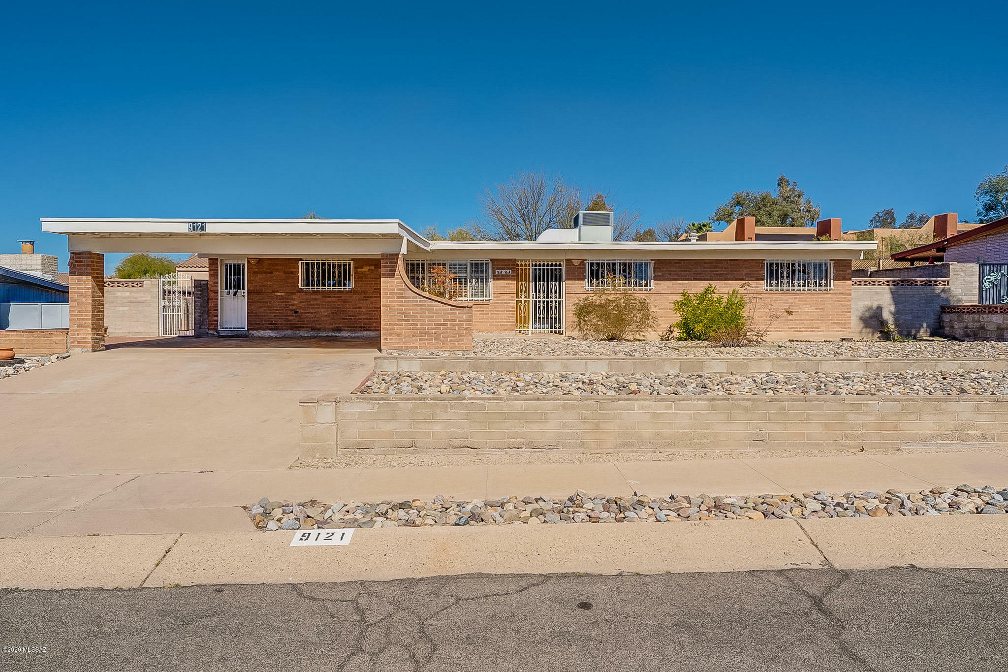 Property Photo:  9121 E 38th Street  AZ 85730 