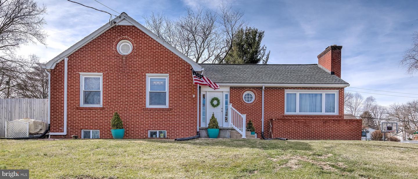 Property Photo: 1606 Fishburn Road PA 17033