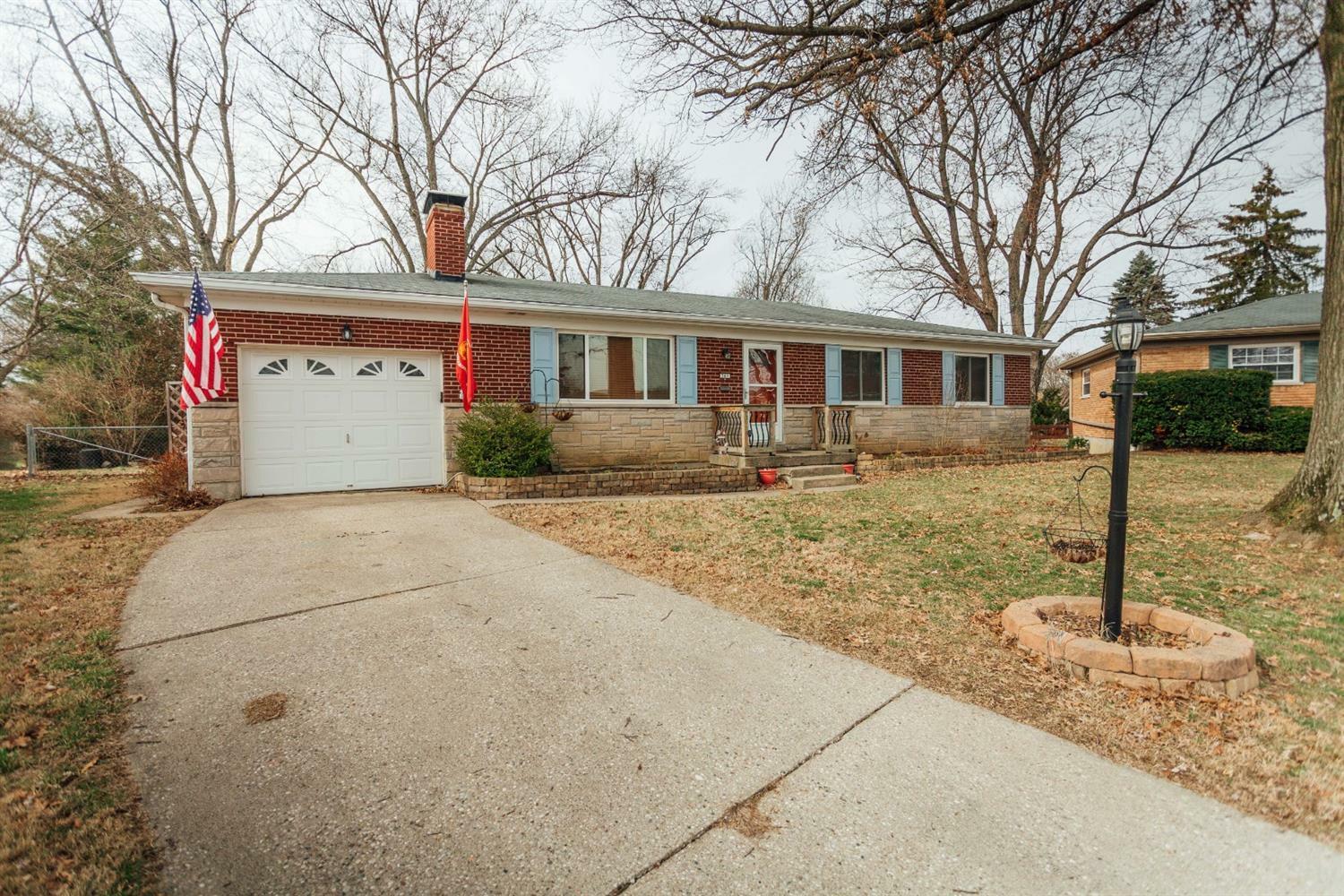 Property Photo:  569 Starling Ct  OH 45238 