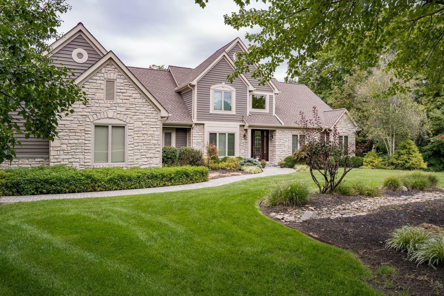 Property Photo: 373 Hawkinsridge Ln OH 45230