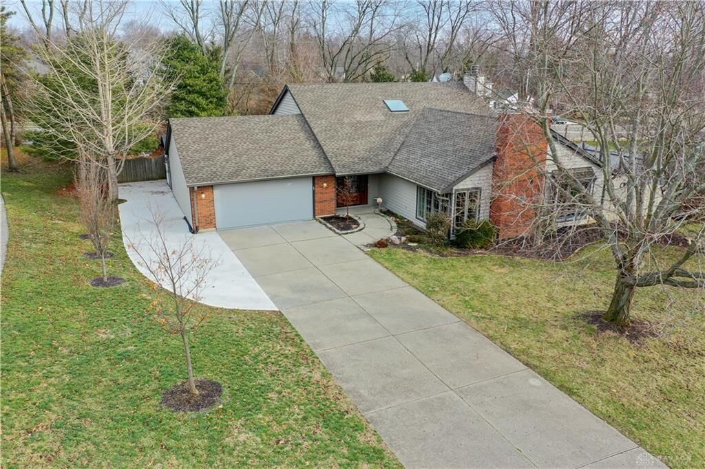 Property Photo: 1687 Cliffbrook Court OH 45458