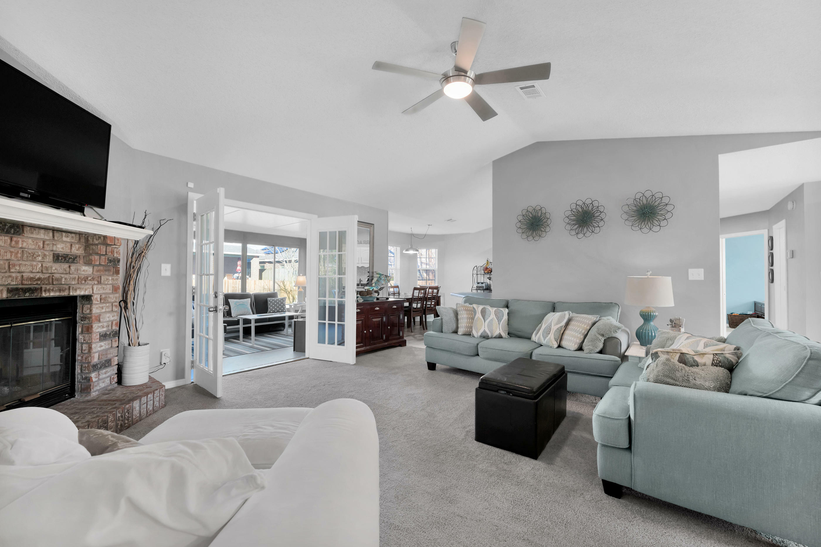 Property Photo: 1775 Village Parkway FL 32563