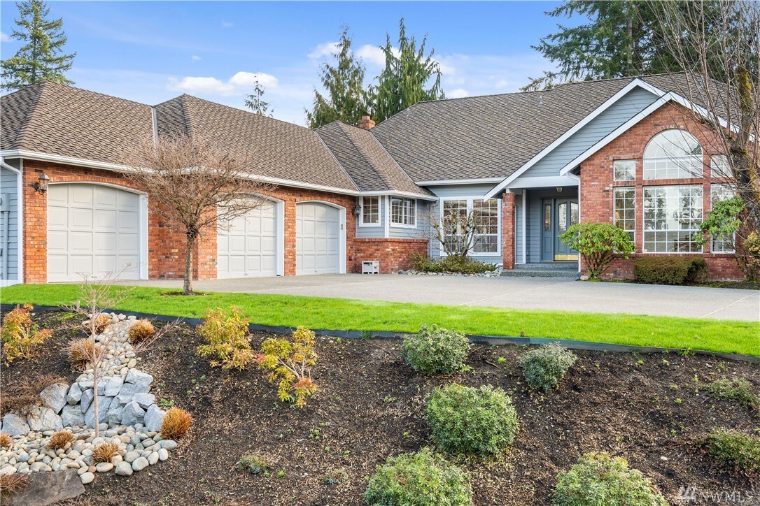 Property Photo: 14817 17th Court SE WA 98012