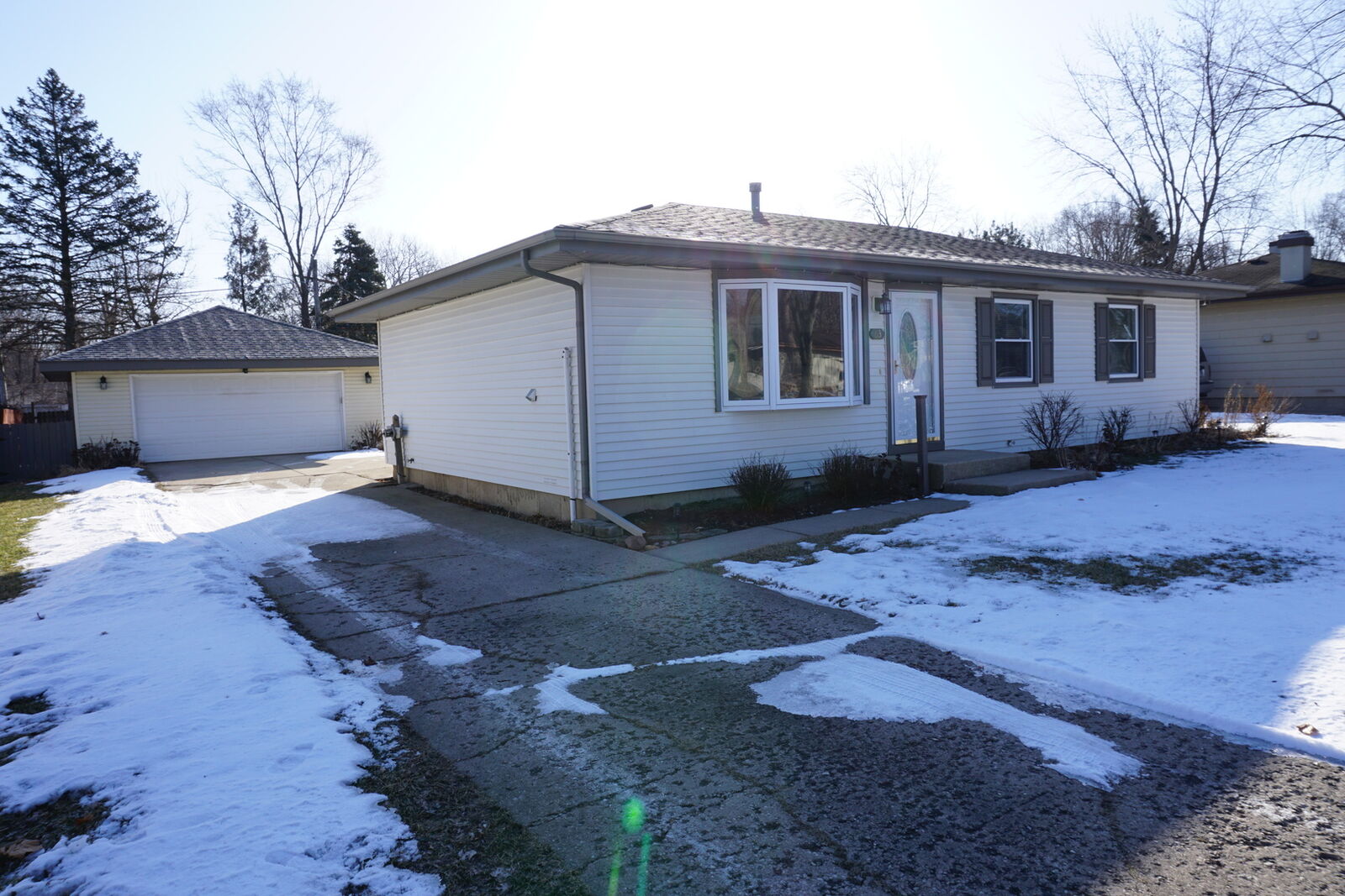 Property Photo: 63 Lexington Avenue IL 60177