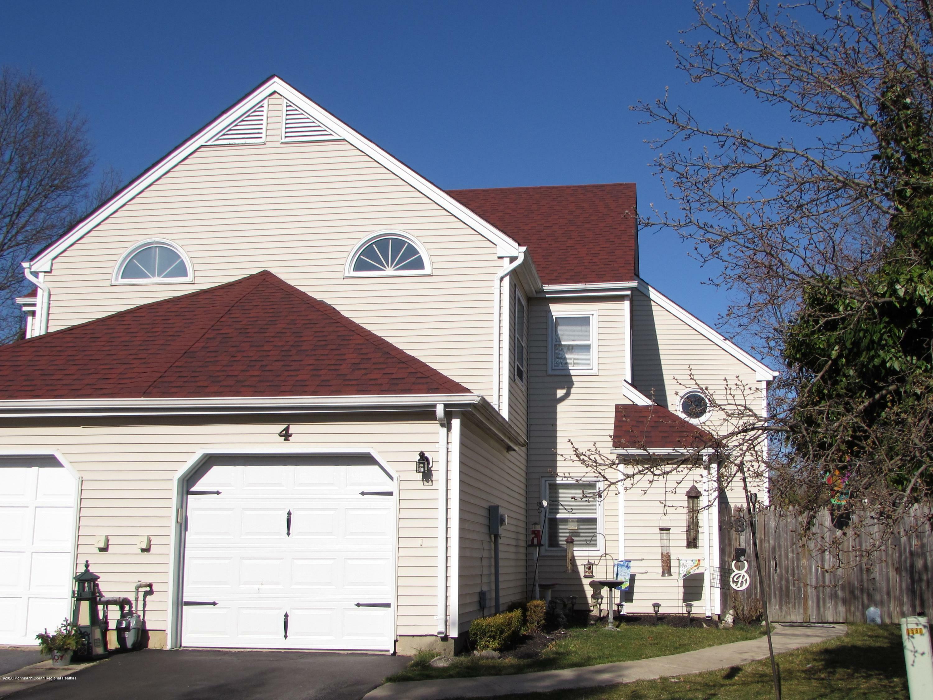 Property Photo:  4 Cooper Court  NJ 07728 