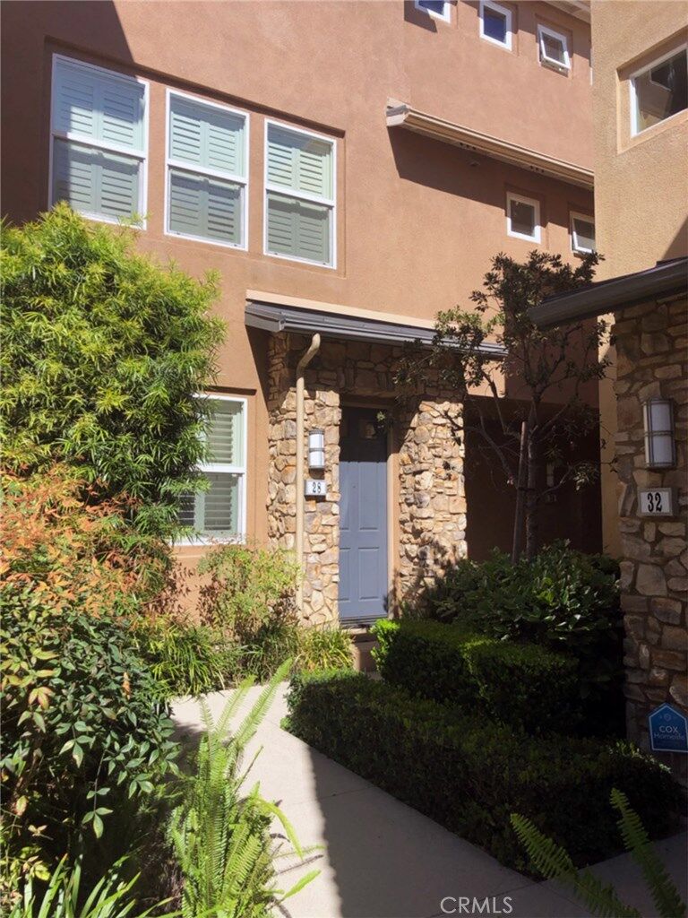 Property Photo:  28 Meridian Drive  CA 92656 
