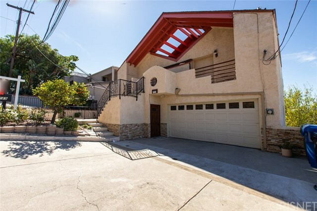 Property Photo:  5289 Calatrana Drive  CA 91364 