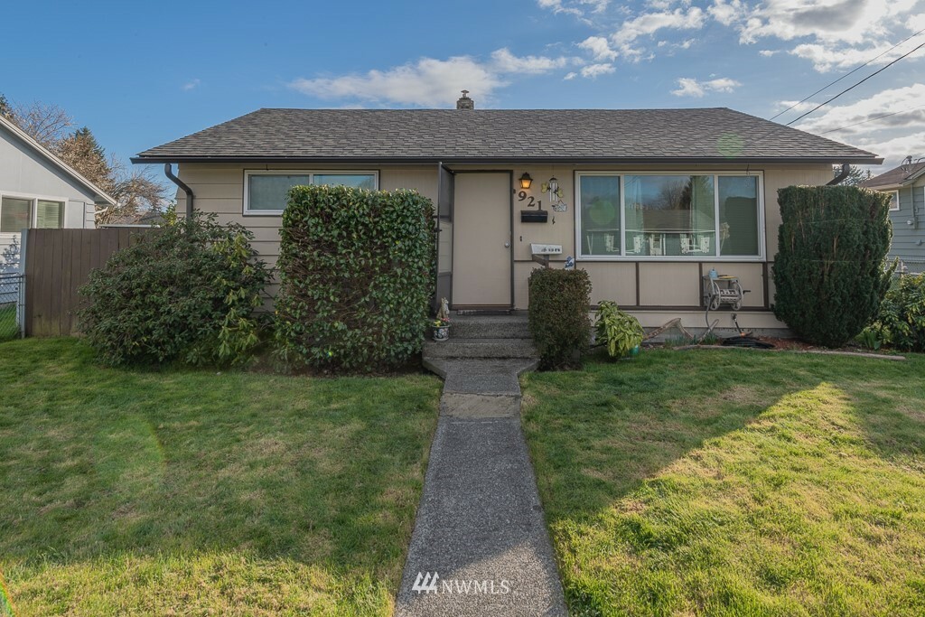 Property Photo:  921 Dibb Street  WA 98310 