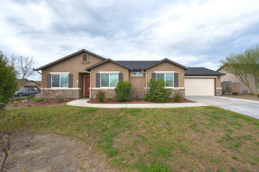 Property Photo:  2136 Lake Isabella Avenue  CA 93212 