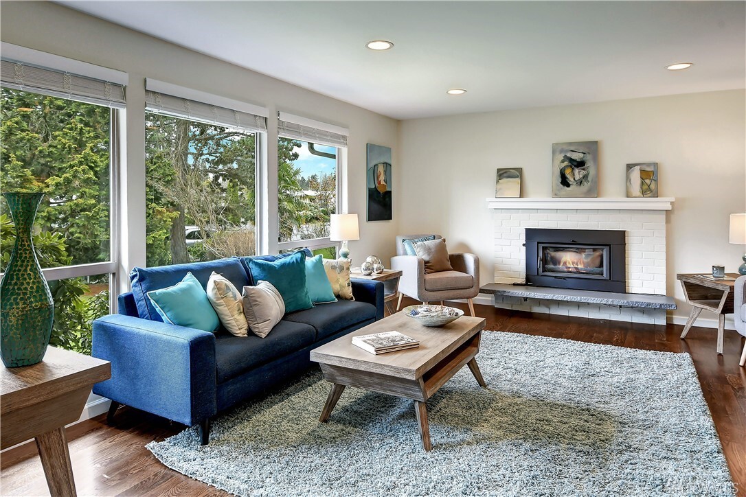 Property Photo: 1643 177th Avenue NE WA 98008
