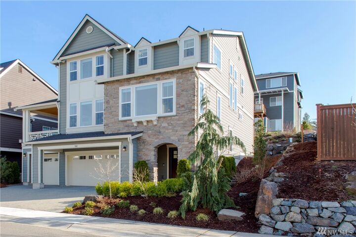 762  Lyons Avenue NE  Renton WA 98059 photo