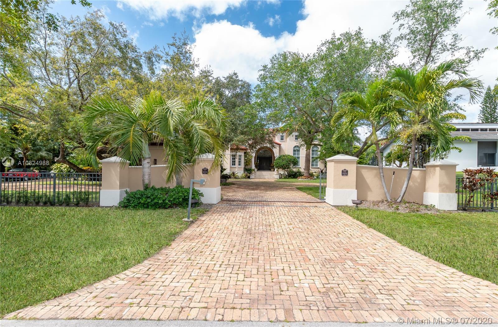 8000 Los Pinos Cir  Coral Gables FL 33143 photo