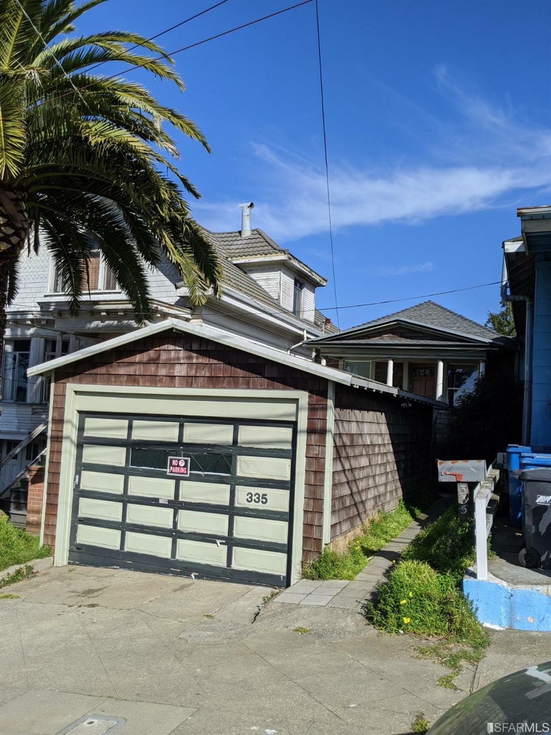 Property Photo:  335 Lowell Street  CA 94112 