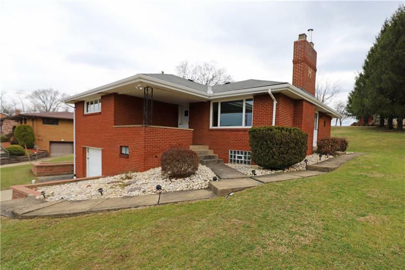 Property Photo: 1801 Lynch Dr PA 15642