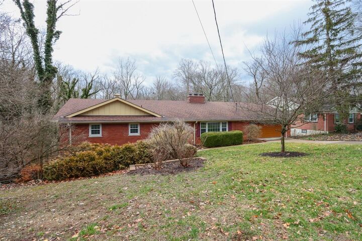 920 Oregon Trl  Wyoming OH 45215 photo