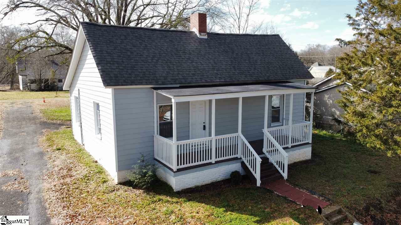 Property Photo:  442 Buncombe Street  SC 29388 