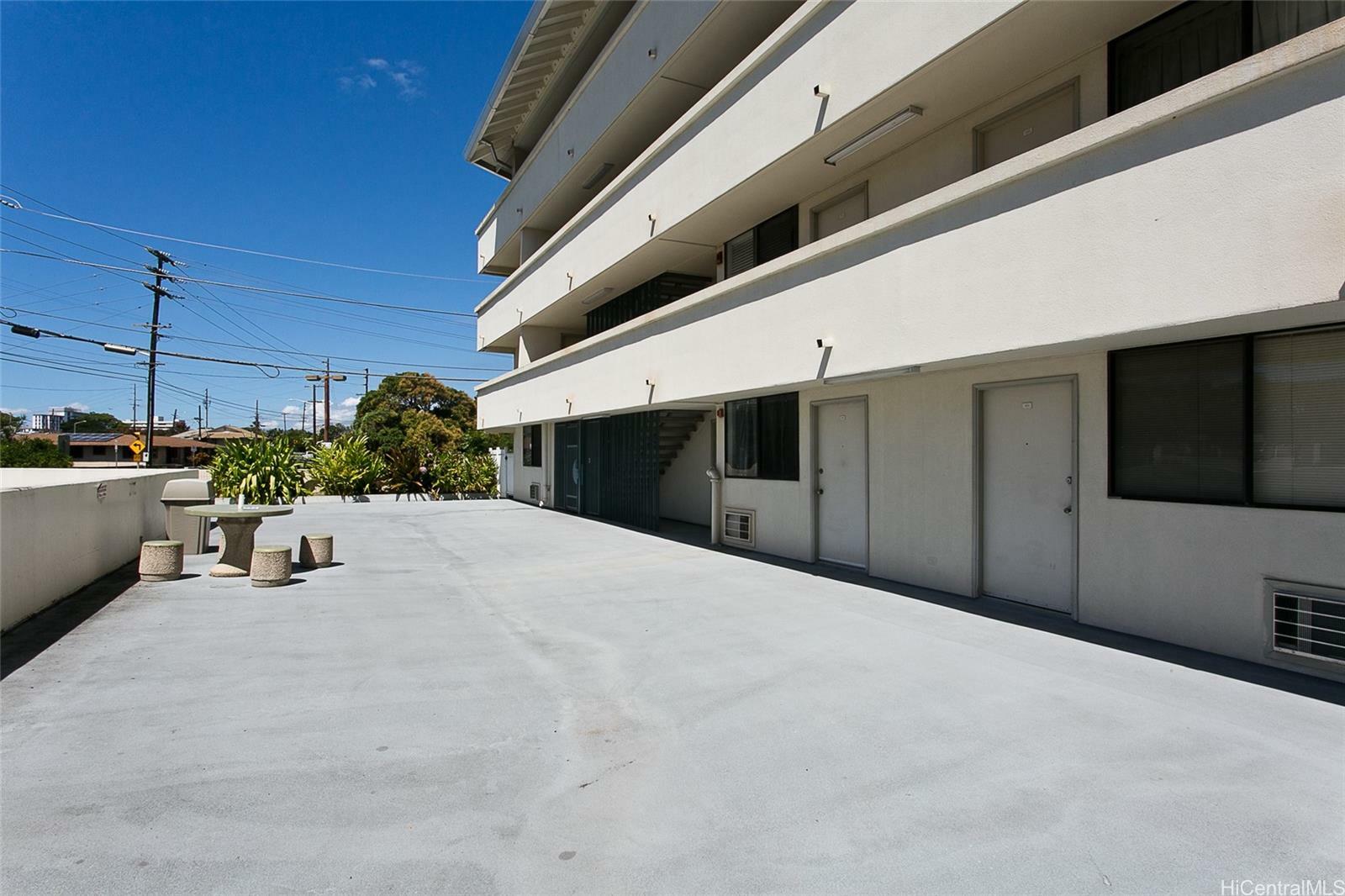 Property Photo:  2860 Waialae Avenue 104  HI 96826 