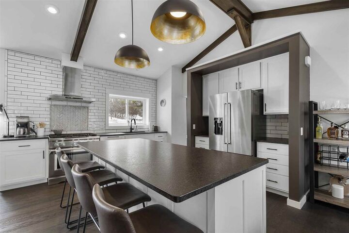 711 Lookout  Petoskey MI 49770 photo