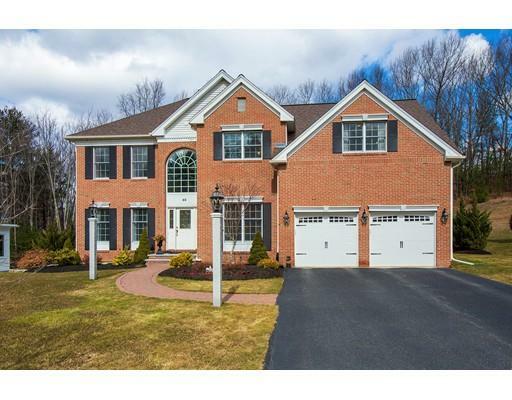 Property Photo:  52 Ridge Way  MA 01845 