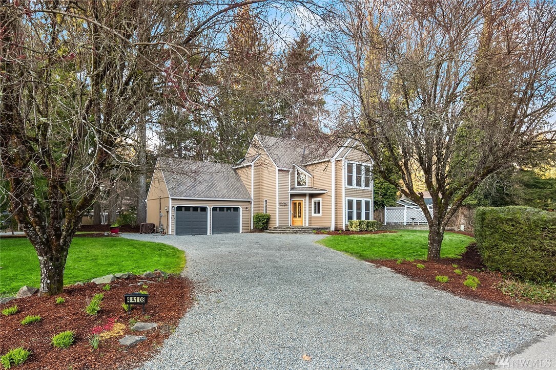 Property Photo:  44108 SE 143rd Street  WA 98045 