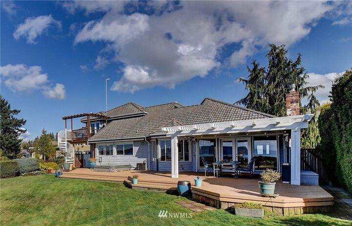 Property Photo:  10526  Marine View Drive  WA 98275 