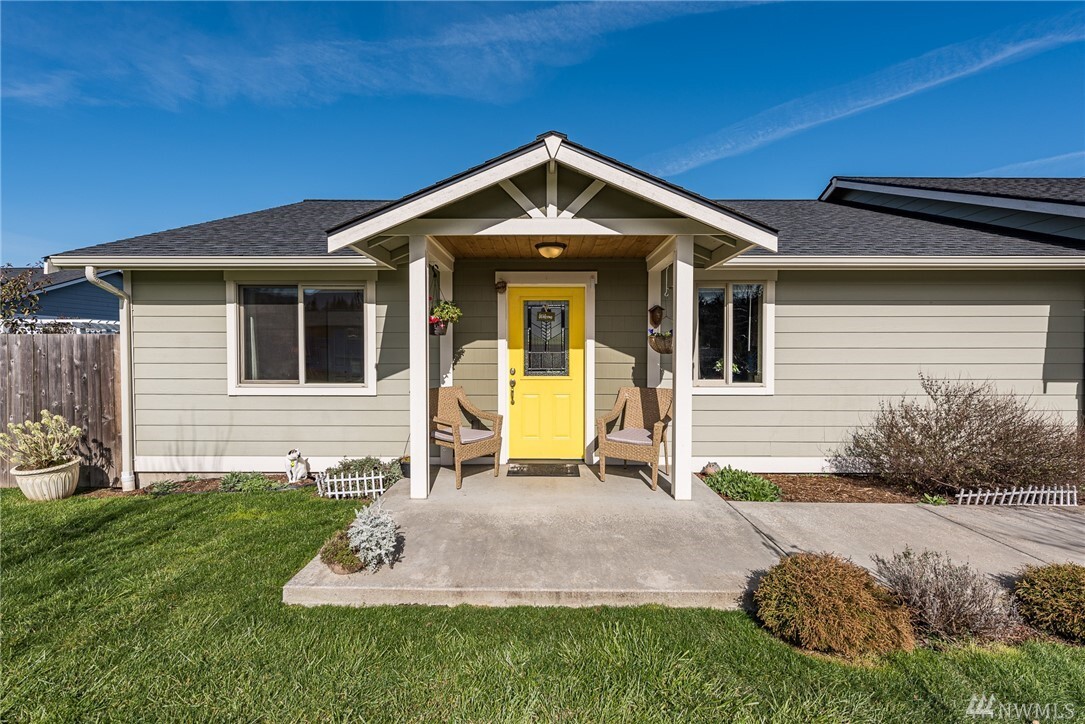 Property Photo: 2722 Porter Street WA 98362