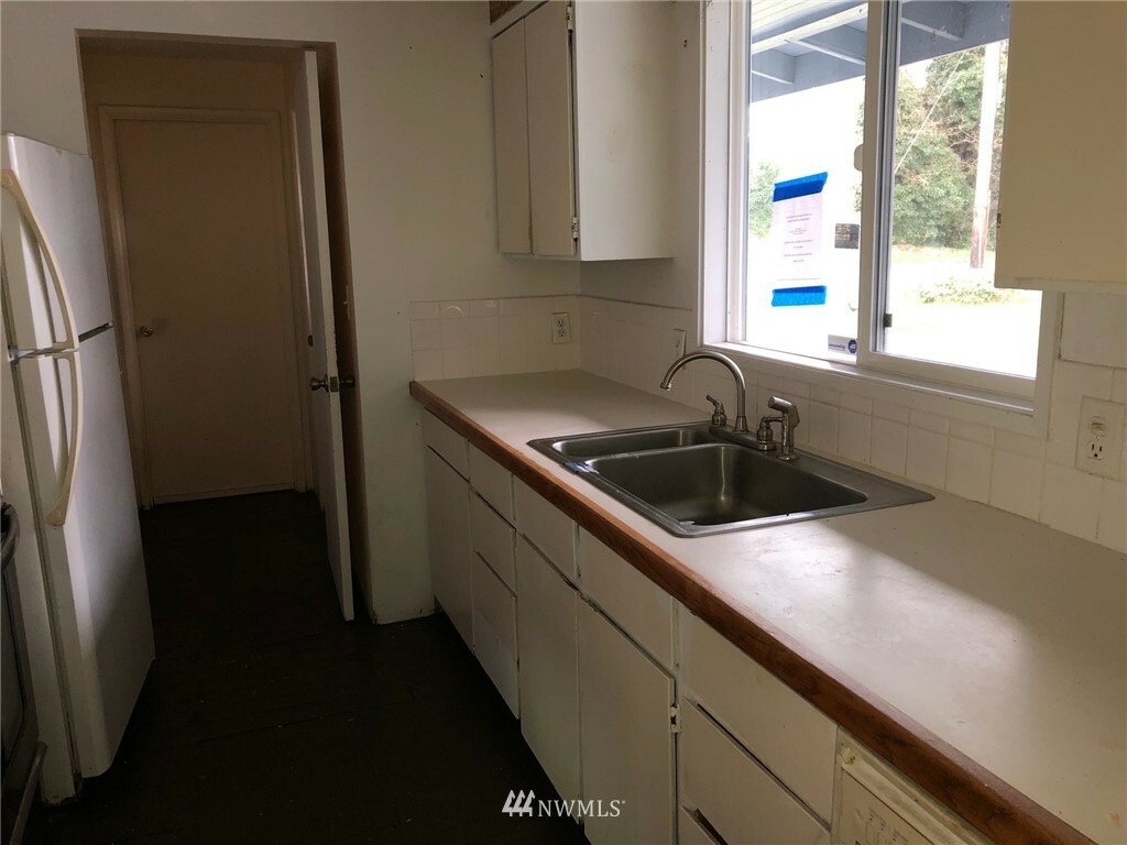 Property Photo:  1472 S 302 Street  WA 98003 