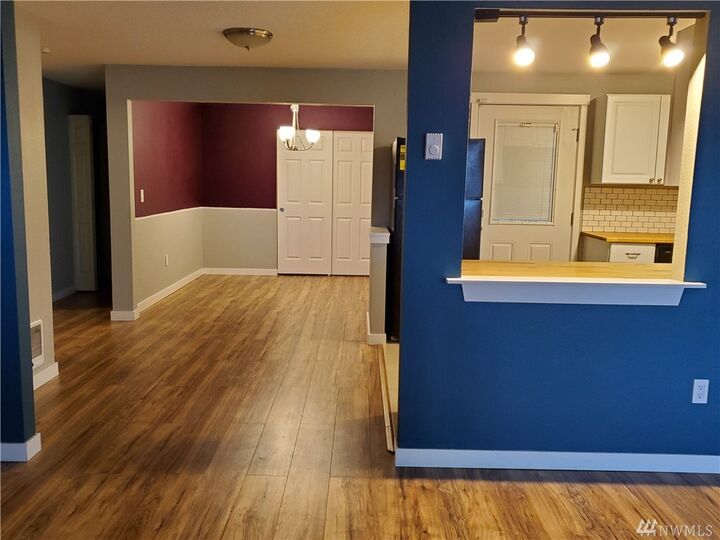 Property Photo: 506 E 40th Street WA 98404