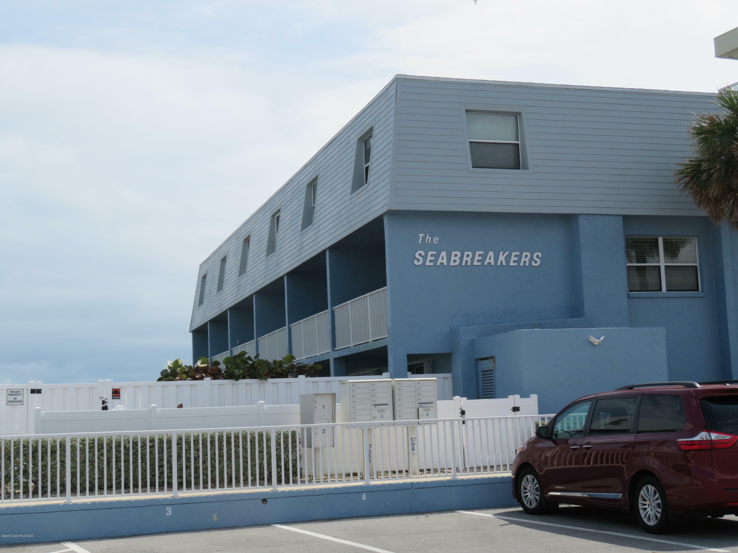 Property Photo:  305 Highway A1a  FL 32937 