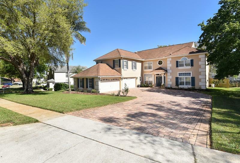 Property Photo:  1411 Shelter Rock Road  FL 32835 