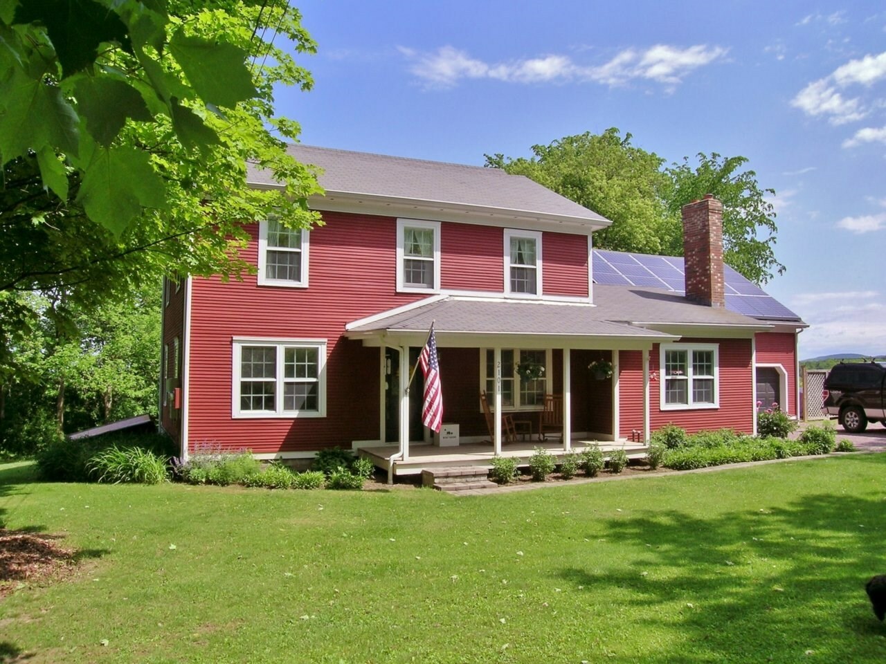 Property Photo:  2101 Hinesburg Road  VT 05445 