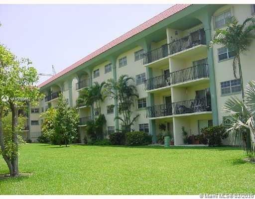 Property Photo: 8101 SW 72nd Ave 318W FL 33143