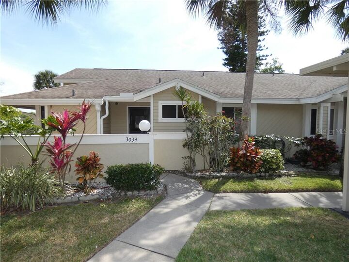 Property Photo:  3034 Heron Lake Court 7-C  FL 34293 