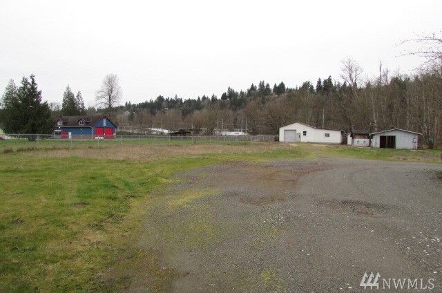 Property Photo:  11114  State Route 162  E  WA 98374 