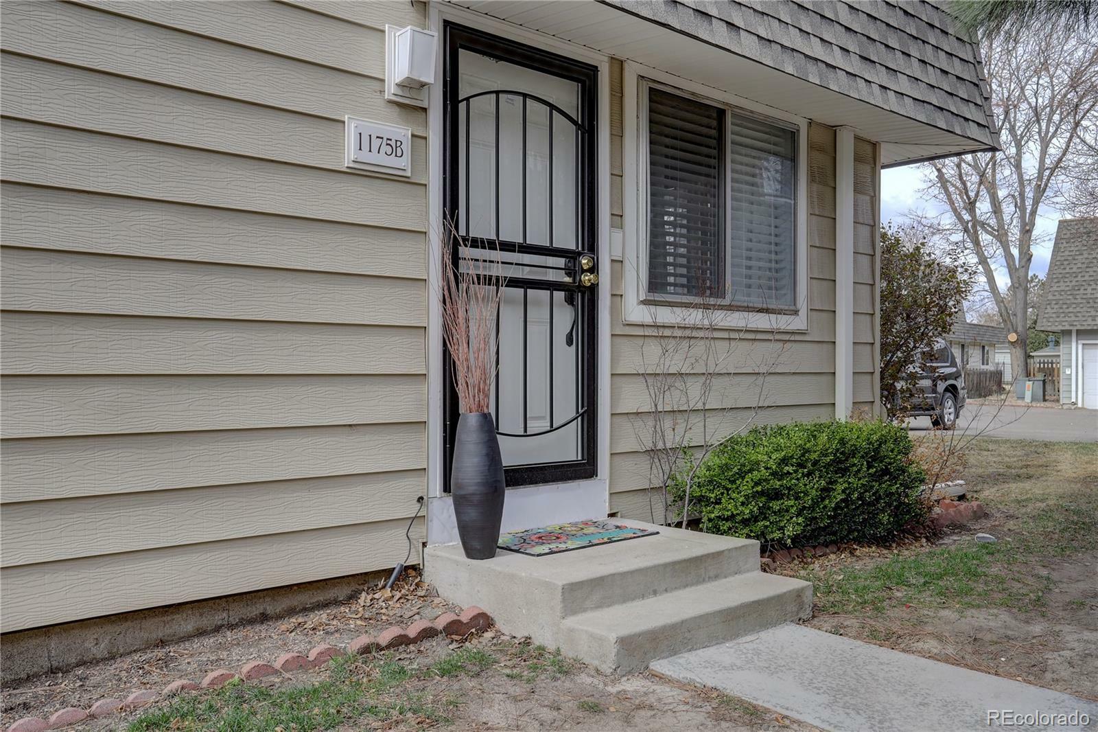 Property Photo:  1175 S Oneida Street B  CO 80224 