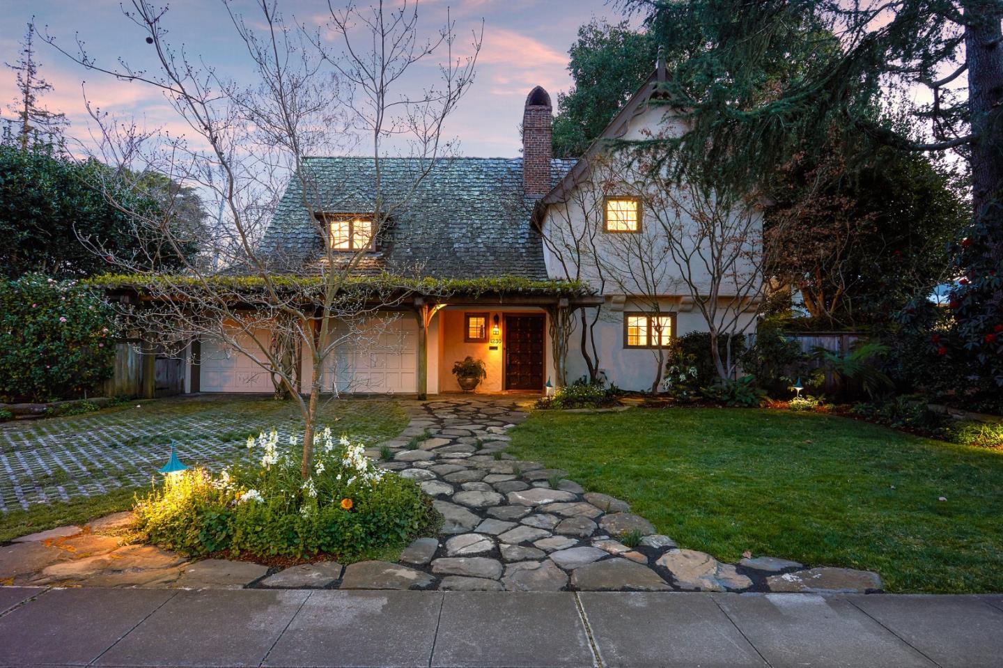 Property Photo:  1230 Hamilton Avenue  CA 94301 