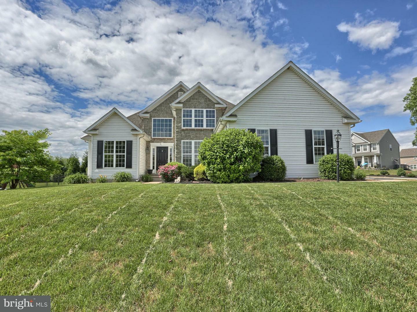 Property Photo: 264 Parliament Drive PA 17003