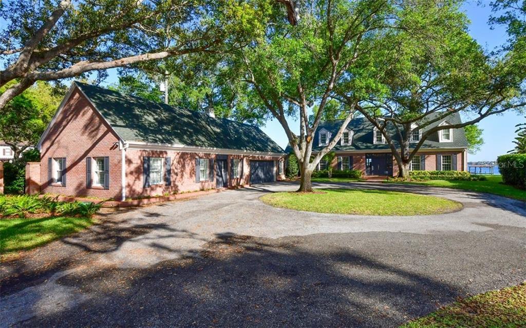 Property Photo: 4700 Riverview Boulevard FL 34209