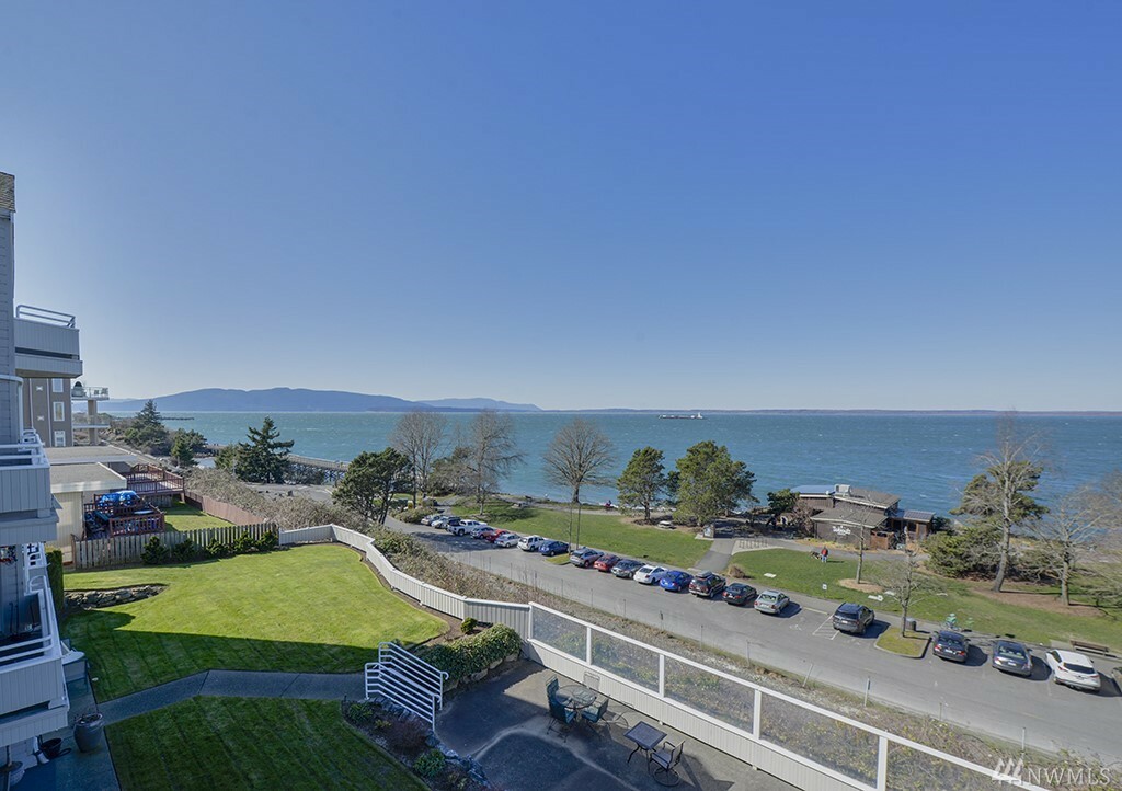 Property Photo:  480 S State St 203  WA 98225 