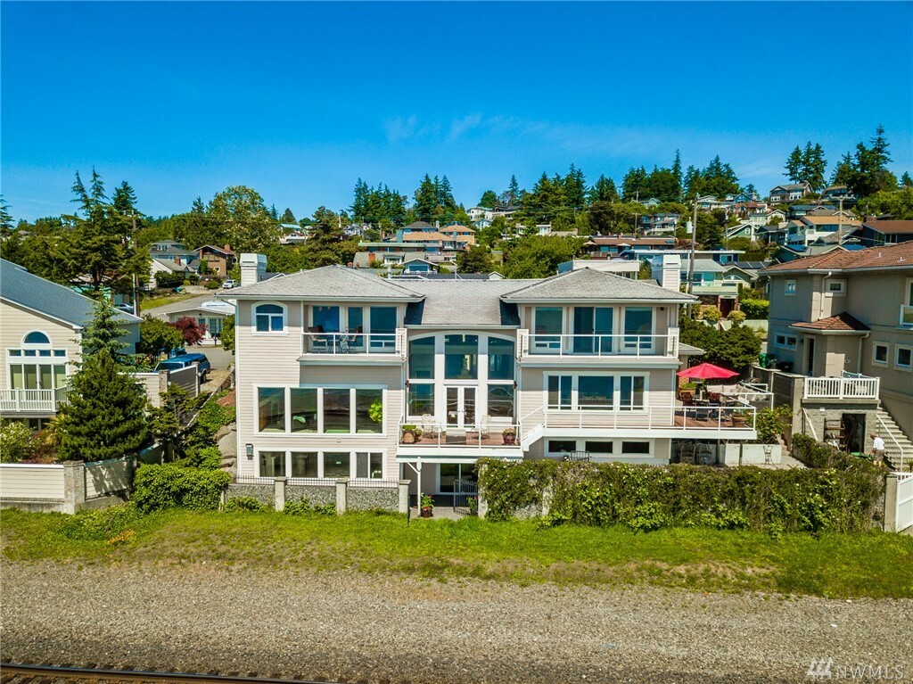 Property Photo:  19317 Richmond Beach Dr NW  WA 98177 