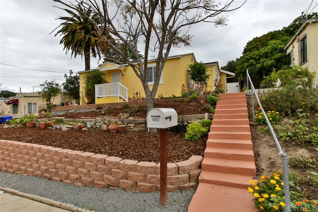 Property Photo: 6052 Wunderlin Avenue CA 92114