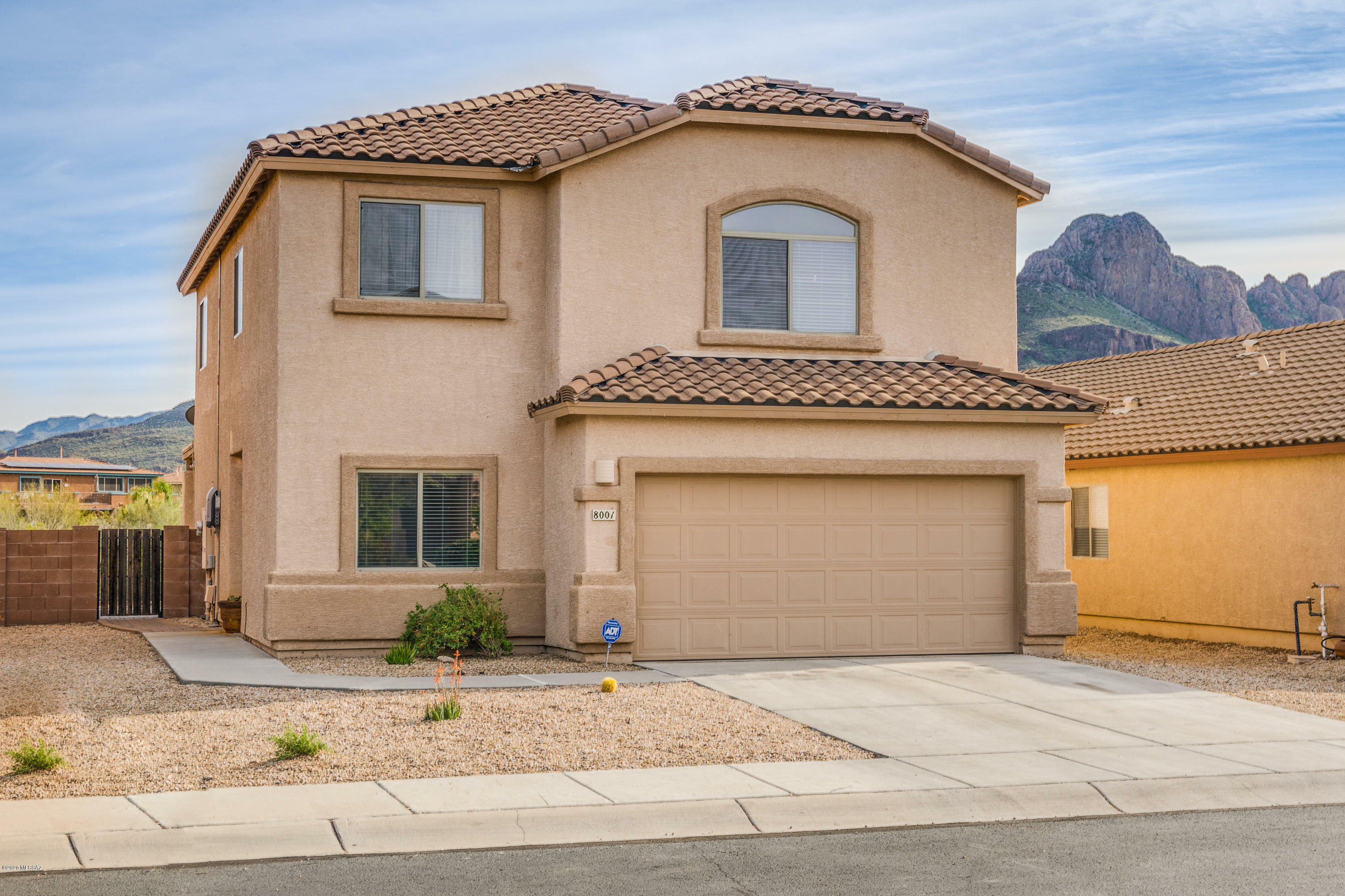 Property Photo:  8001 W Sunfire Drive  AZ 85743 