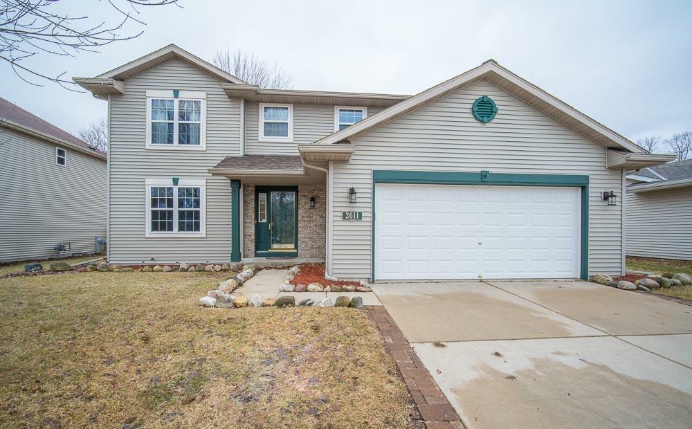 Property Photo: 2611 Park Forest Dr WI 53090