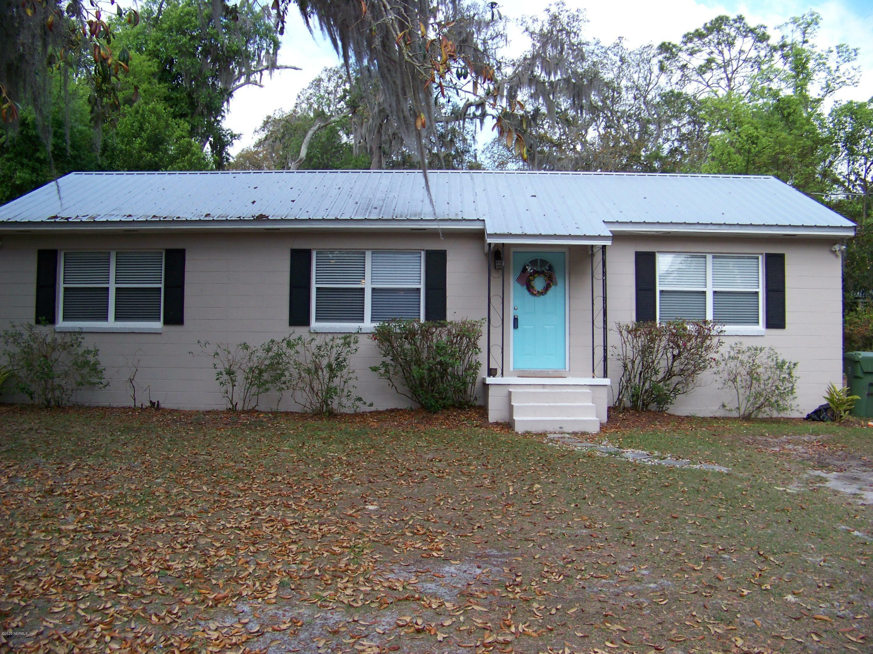 Property Photo:  826 S 14th Street  FL 32177 