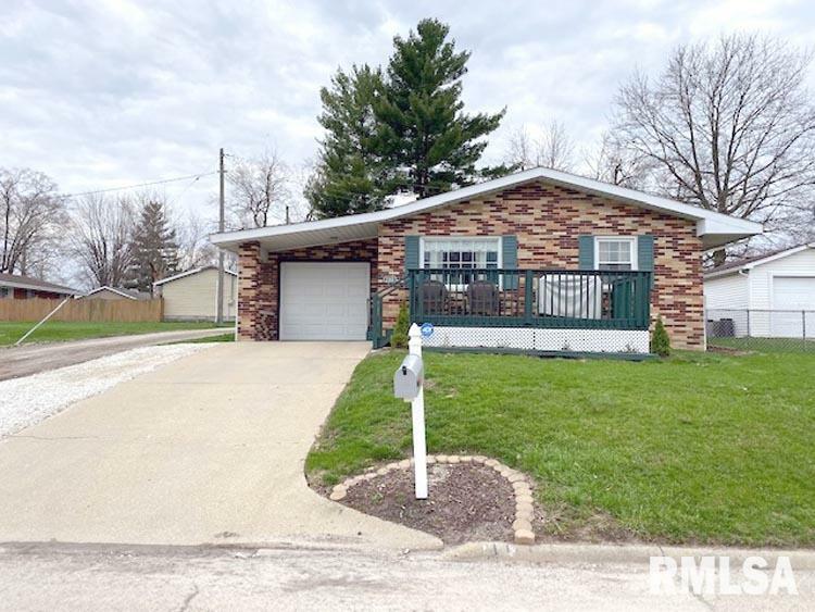 Property Photo:  1140 E Myrtle  IL 61520 