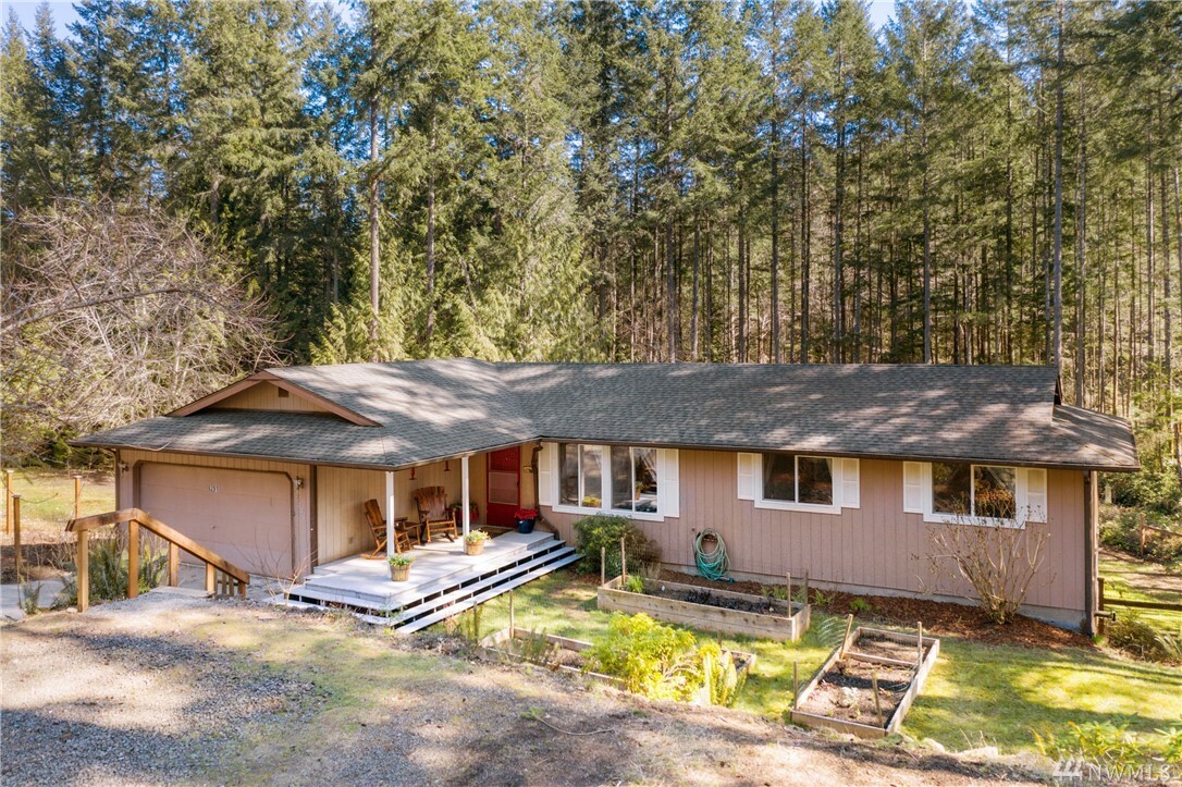 Property Photo:  6291 SE North St  WA 98367 