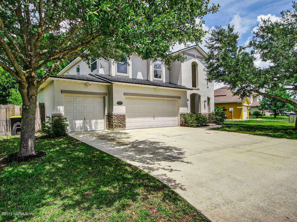 Property Photo:  8993 Redtail Drive  FL 32222 